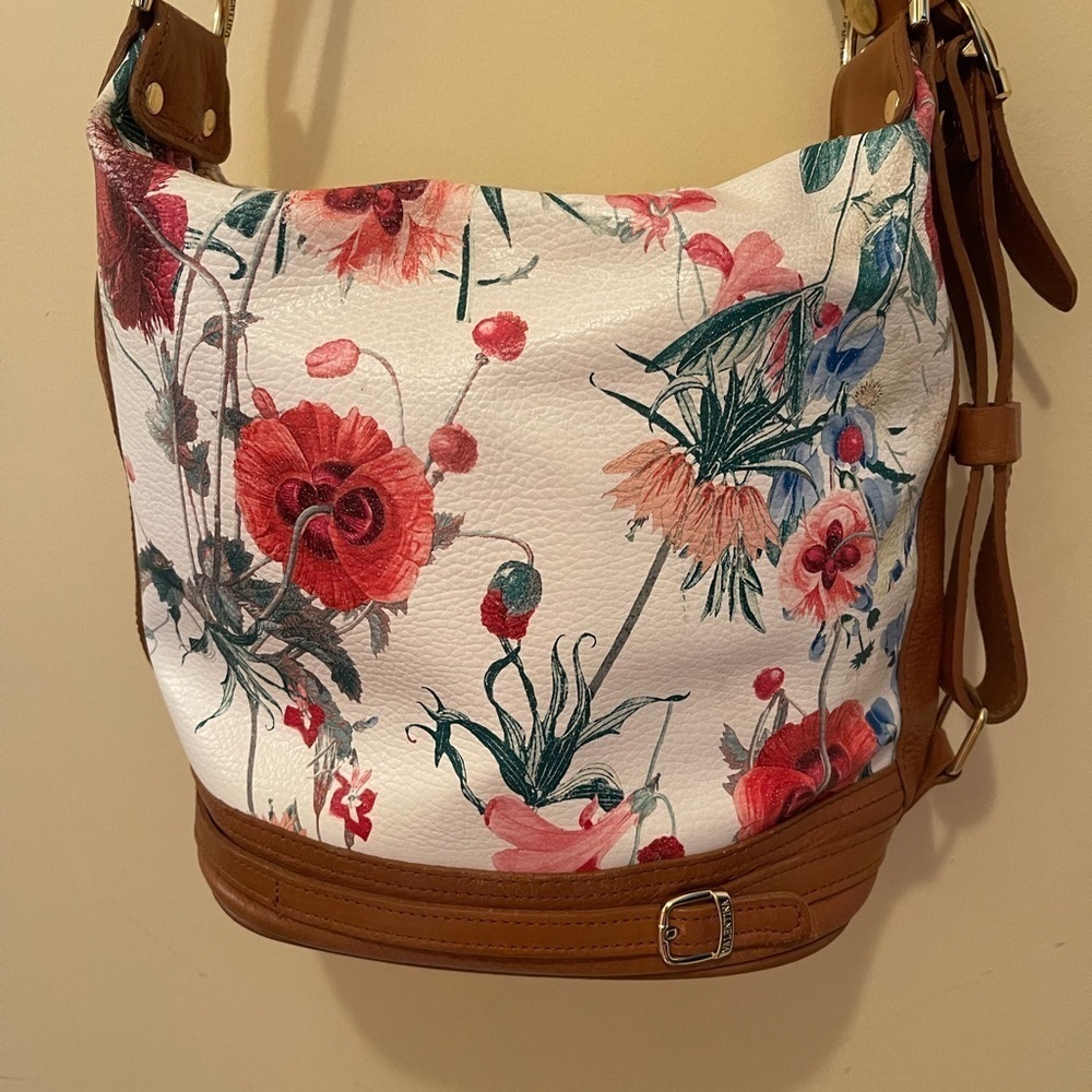 Valentina Genuine Leather Bucket Bag Floral Design Made in Italy